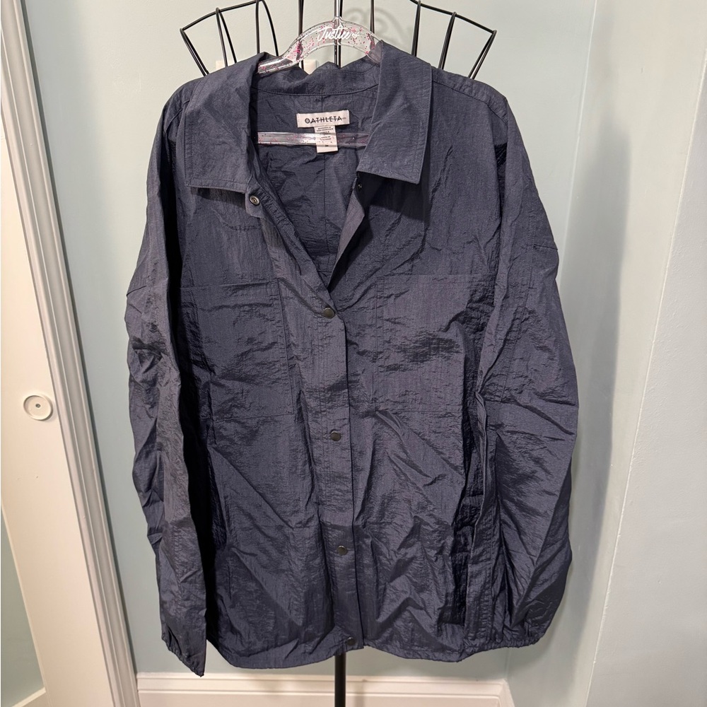 NWOT Athleta Navy Sheen Nylon snap up Women’s rain jacket Medium M cinch side
